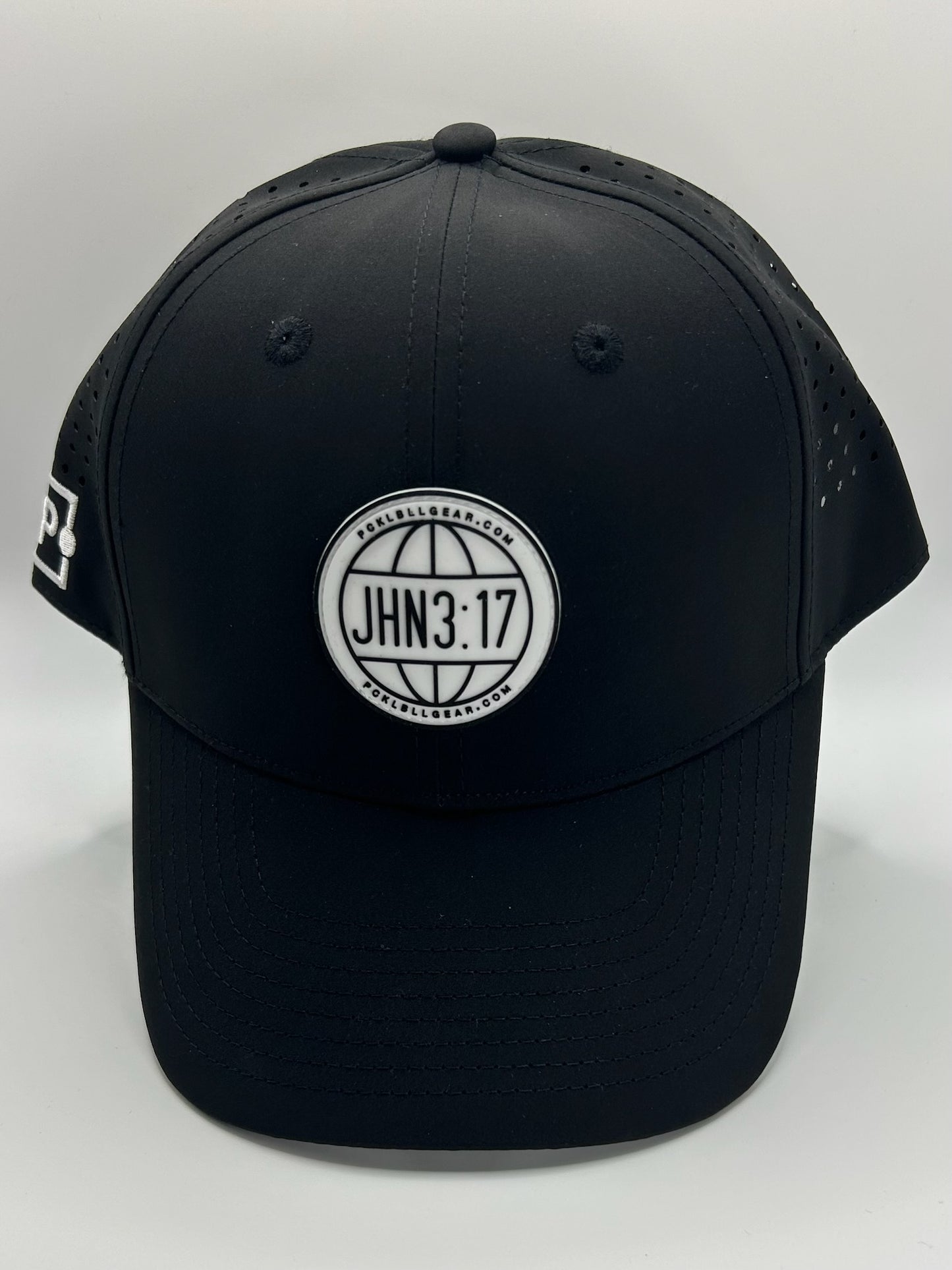 JHN 3:17 Hat